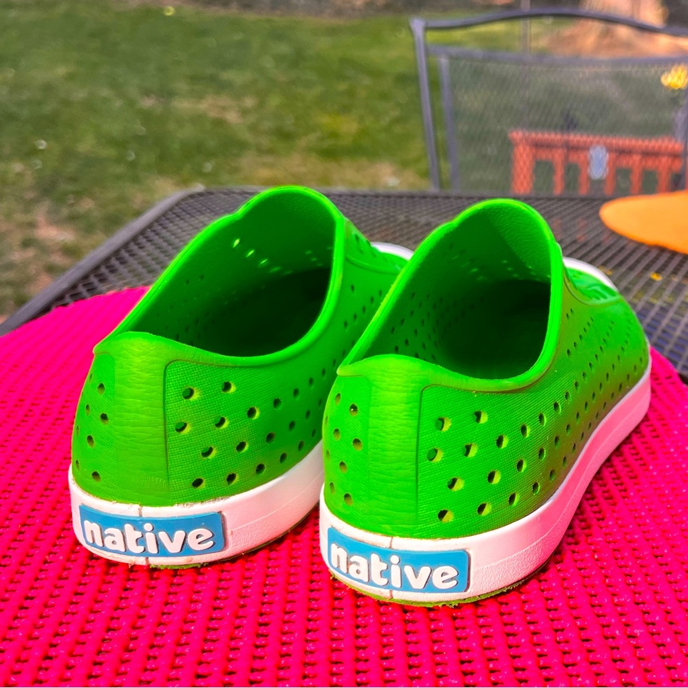 Lime Green (Grasshopper) Child Native Shoes Size 4 Unisex